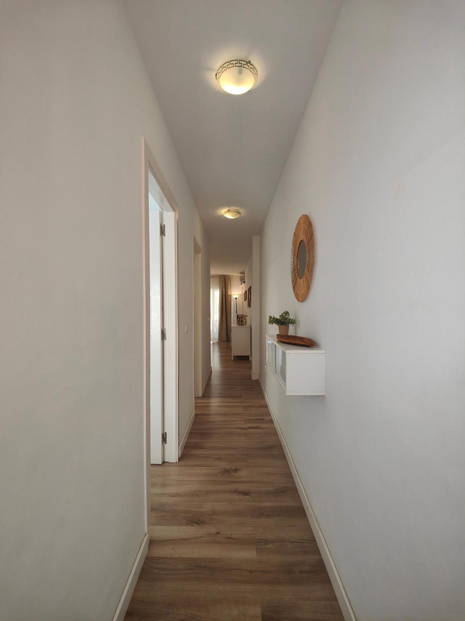Renovated Apartment On Beachside With Pool Нерха Екстер'єр фото