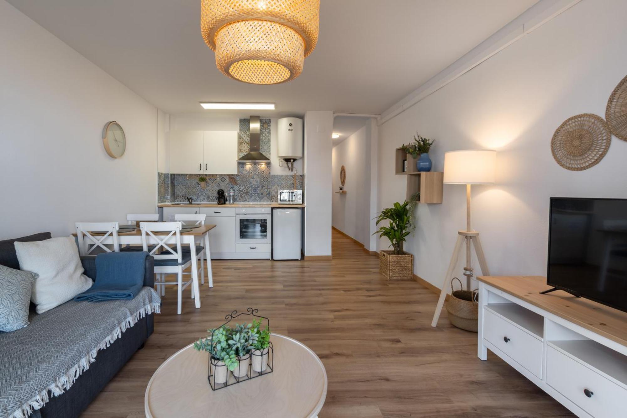 Renovated Apartment On Beachside With Pool Нерха Екстер'єр фото