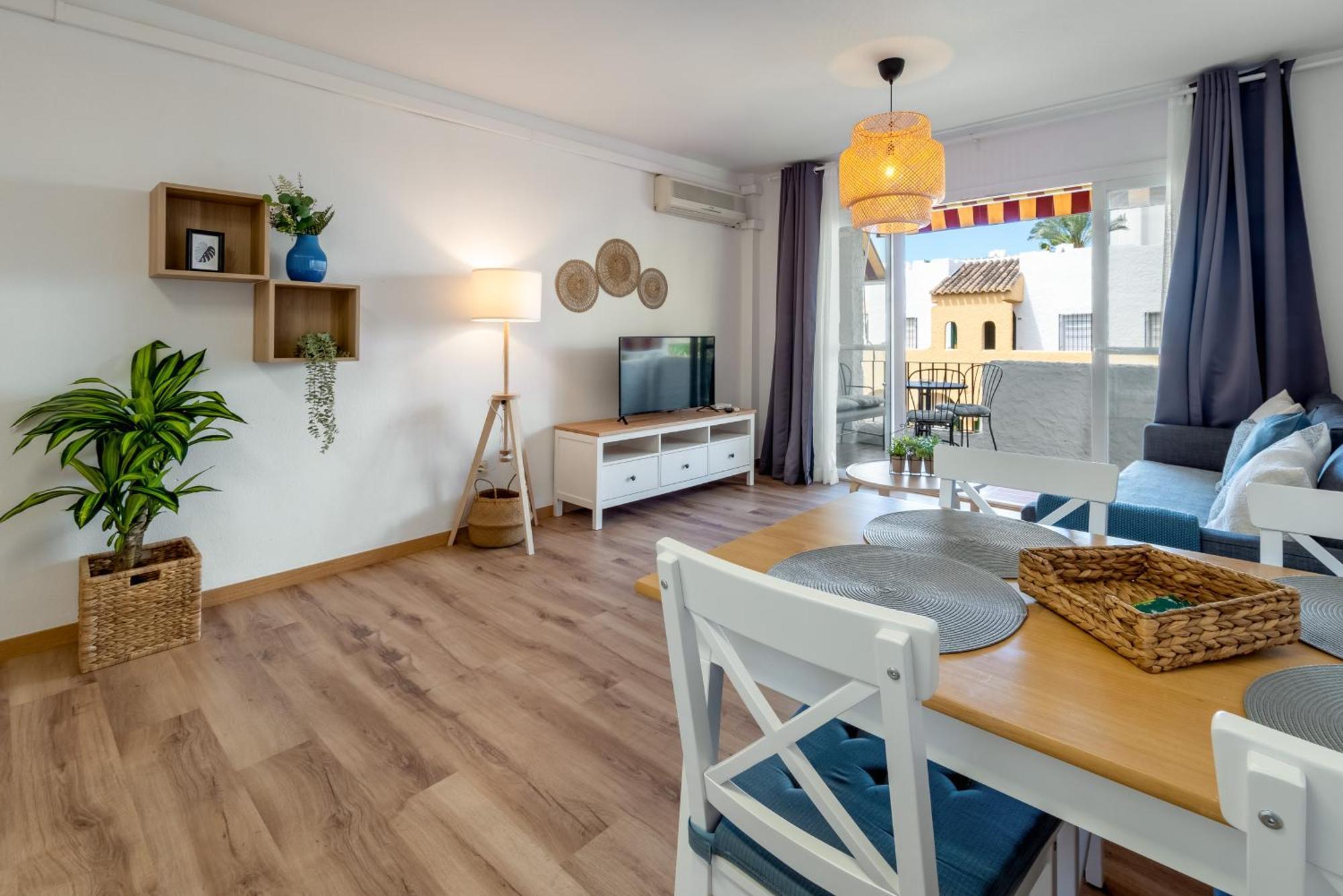 Renovated Apartment On Beachside With Pool Нерха Екстер'єр фото
